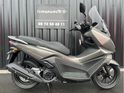 KYMCO SKYTOWN