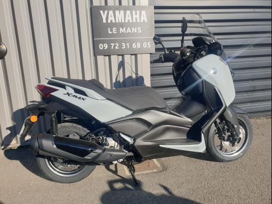 photo-annonce-yamaha-xmax-300-tech-max_68f20b258f642214873396.jpg