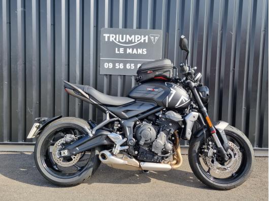 TRIUMPH TRIDENT 660