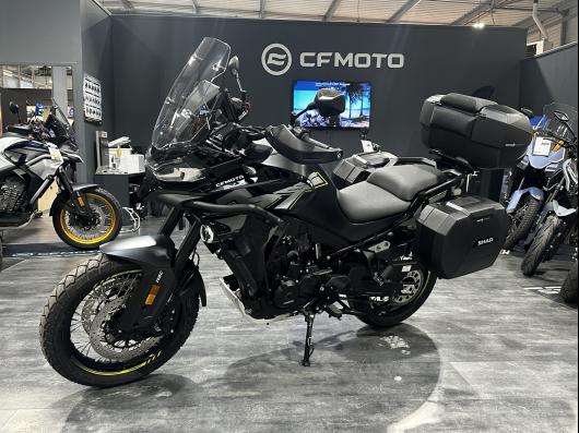 photo-annonce-cf-moto-800-mt-explore-neuve_684a868324f07662154690.jpg